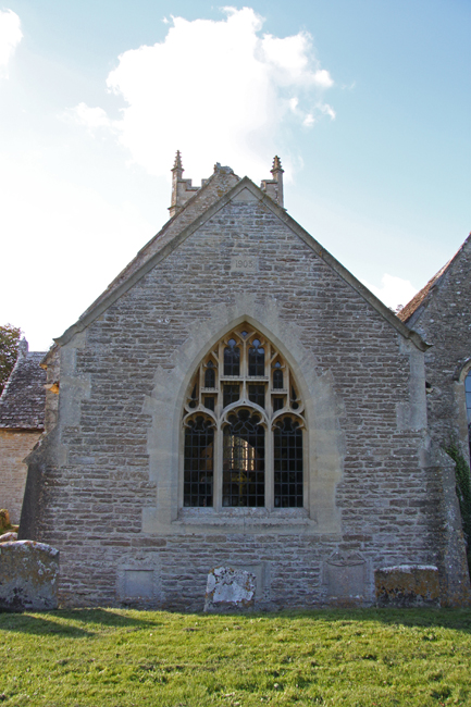 Church of the Holy Cross, Hankerton