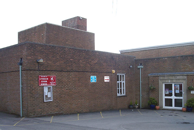 Lyneham Junior School, Lyneham